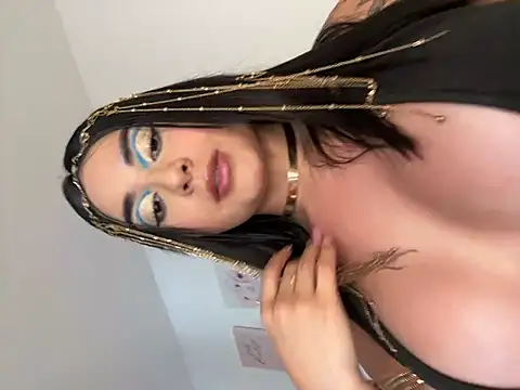 Jenn_Layton