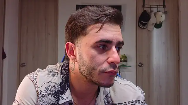 Latino_stud4u