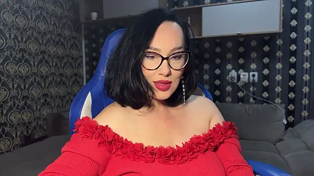 AnnaAnn_Milf live cam on StripChat