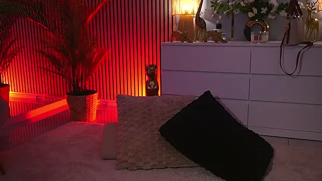 missemadivine (F milf) - make me squirtt💦💦