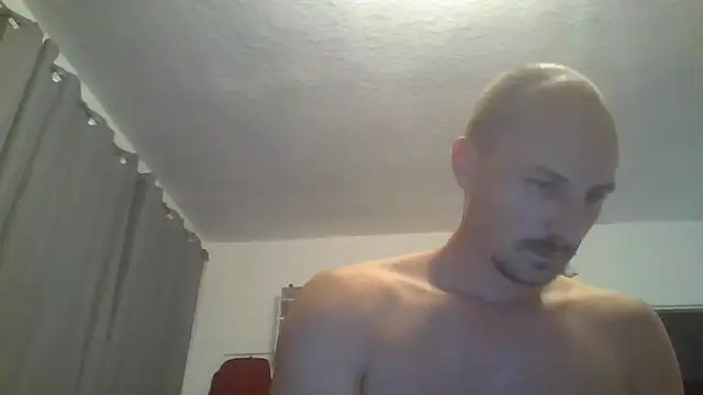 banger1994 live cam on StripChat