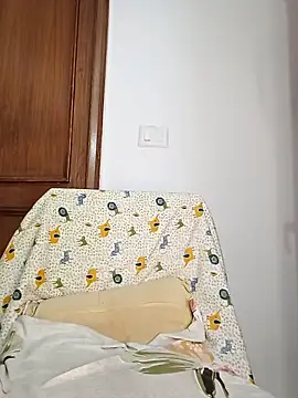 miss_raavy live cam on StripChat