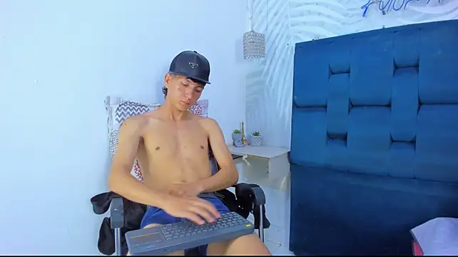 Sammyhot19