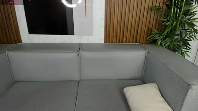 ZaynaSecret webcam