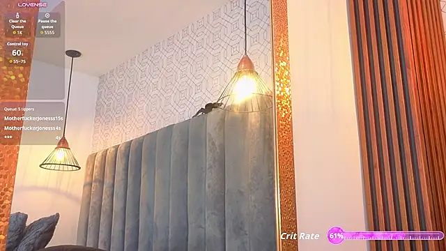Elahia_olsen live cam on StripChat