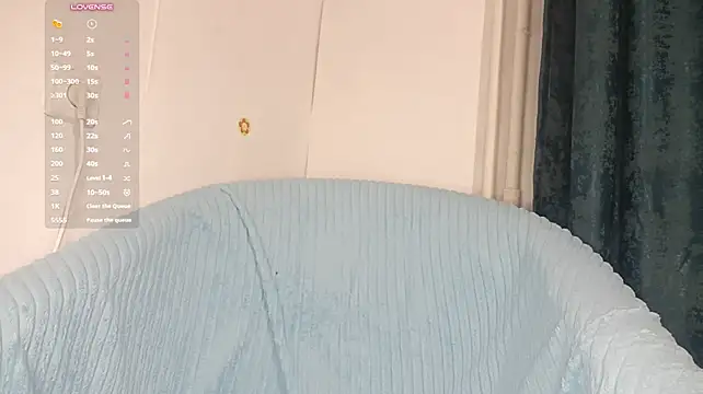 UshaDerringer live cam on StripChat