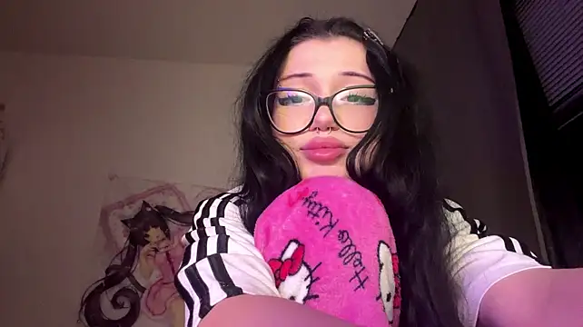 serenakisss live cam on StripChat