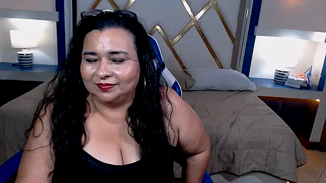 katiusca_rm live cam on StripChat