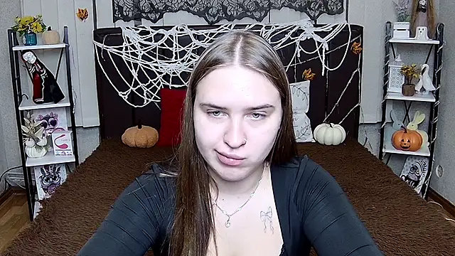 LauraHlot