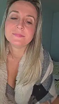 Malicia-hot's room