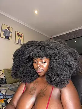 Honeycoco0211 live cam on StripChat