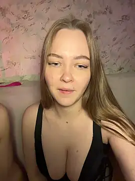 _Loveee_57 live cam on StripChat