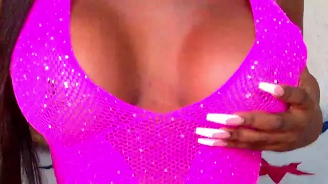 Kendyadans1 live cam on StripChat