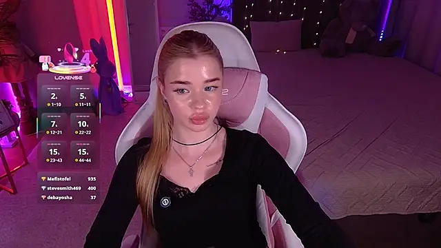 Milla_Rae live cam on StripChat