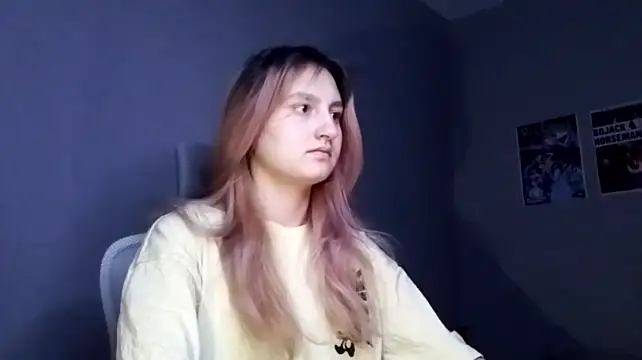 MayaGrins live cam on StripChat