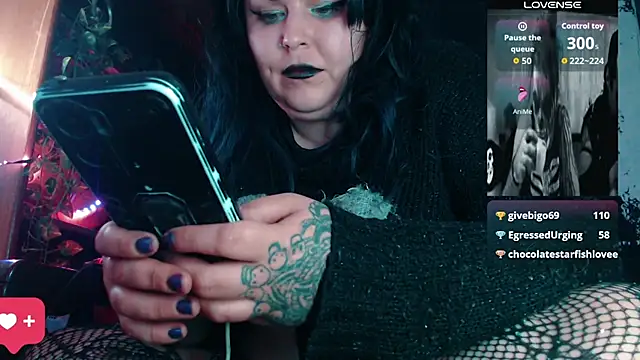 Psychobitch7 live cam on StripChat