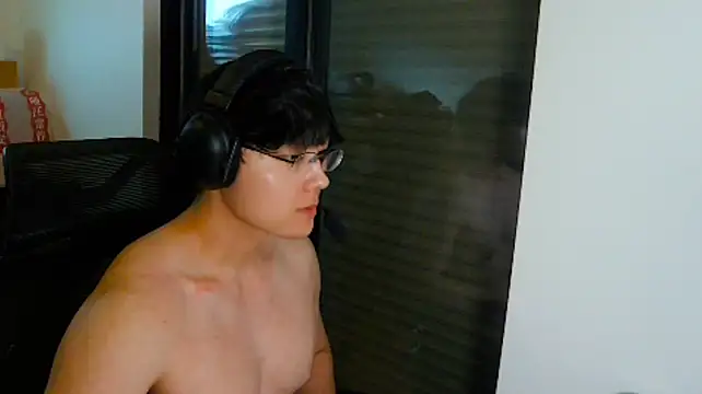 Tkcqcc live cam on StripChat