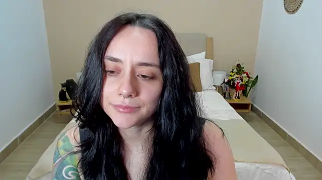 KatherineBond live cam on StripChat