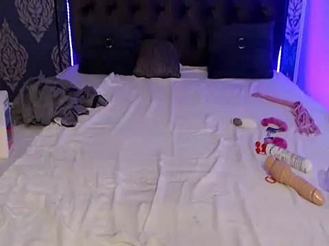 sarasweet9797 live cam on StripChat