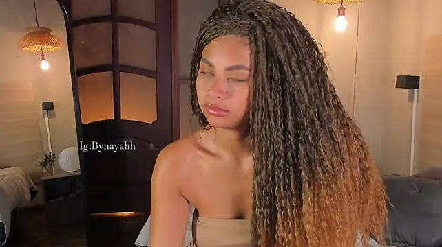 nayah__ (F young) - Make me oon fireeee