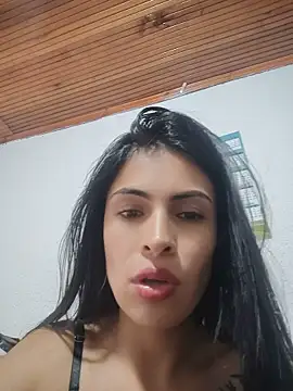 Astrid-- live cam on StripChat