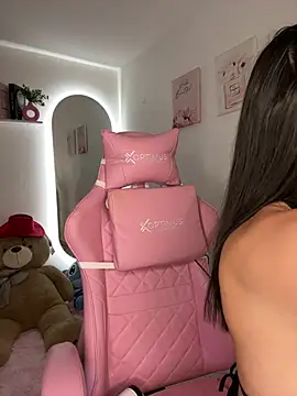 Jenn_Layton
