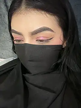 zharaaa18 webcam