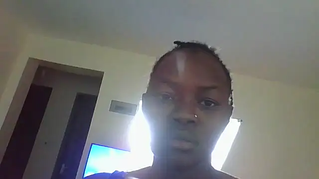 Queen_birdie66