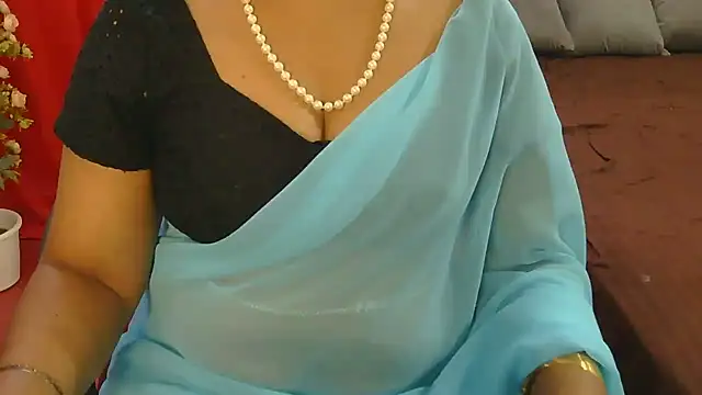 Mallu_Manisha