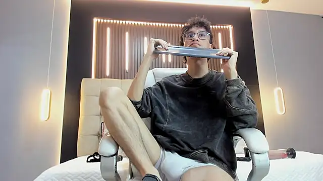 cum_hunters (M young) - Cum Show