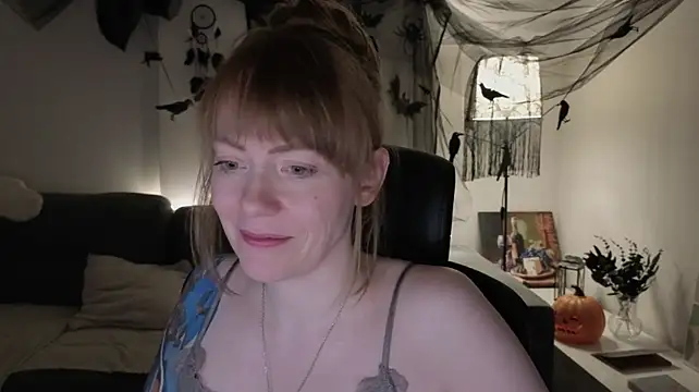 Aurora_Velvett_