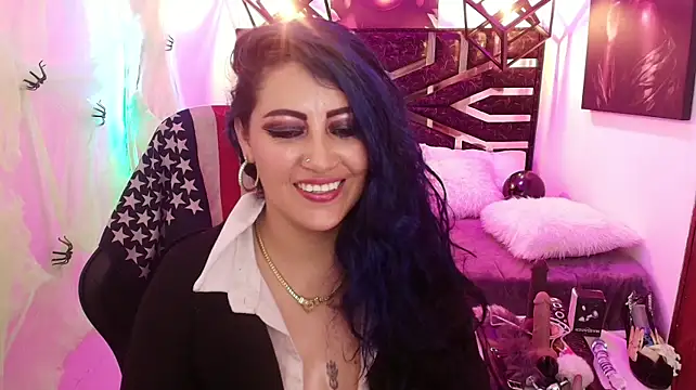 scarleth_blue