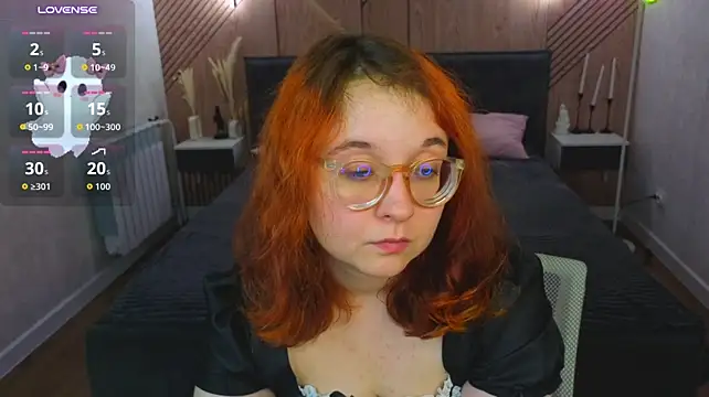 Aleks-casterrr live cam on StripChat