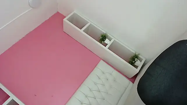 mane_thopsom