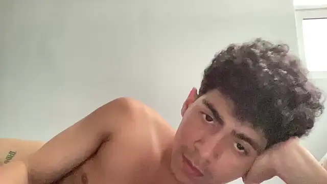 WildLogan on Stripchat