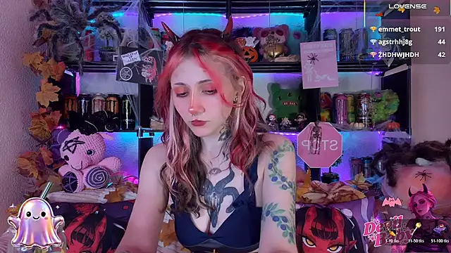 _Devill_Baby live cam on StripChat