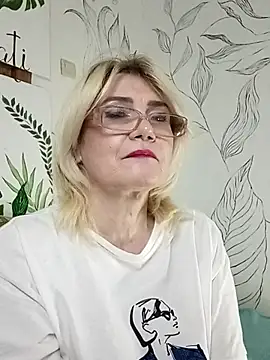 catty_lady (F mature) - на праздники