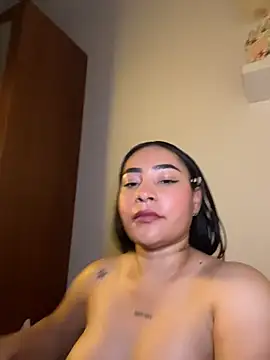saharaarisa (F young) - four fingers in the ass