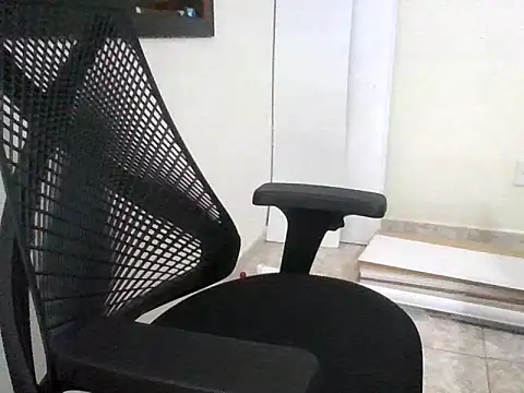 SkilledMotion357 on Stripchat