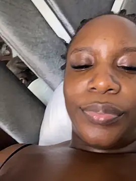 dulceyesi (F young) - slap pussy + spit and play 😈