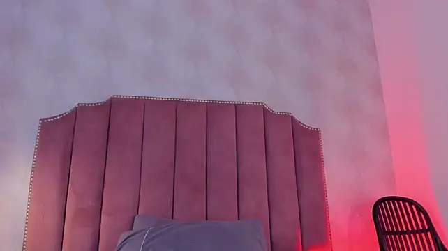 lexidoll_ live cam on StripChat