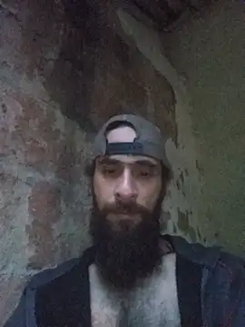 Hairy_mannn2 on Stripchat