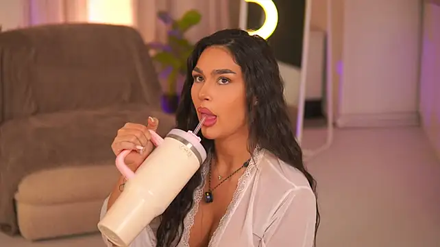 kaiasilk (F young) - Naughty striptease