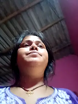 Heera___ live cam on StripChat
