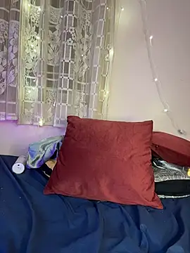 DevineDevilQueen webcam