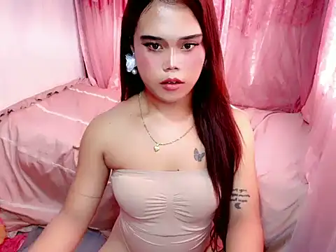 Cassandra_Luxx