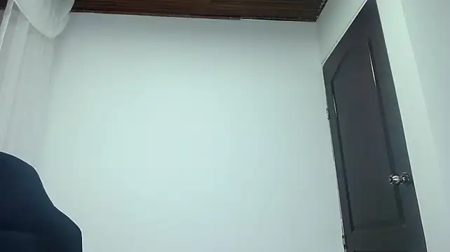 foxy_catika