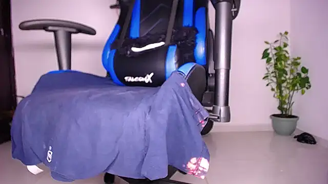 MAXJONES_2