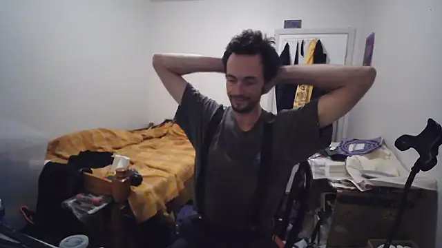 JohnnyMoves on Stripchat