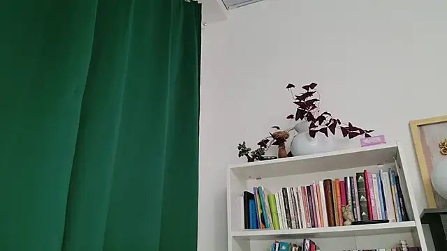 Sigrid- live cam on StripChat